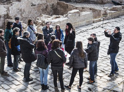 Infància i joventut en situació de vulnerabilitat gaudint d'una activitat cultural