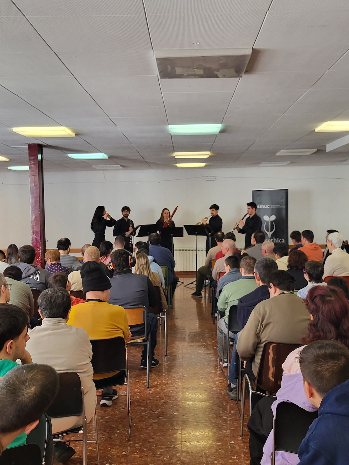 Concert de Musethica en un centre social
